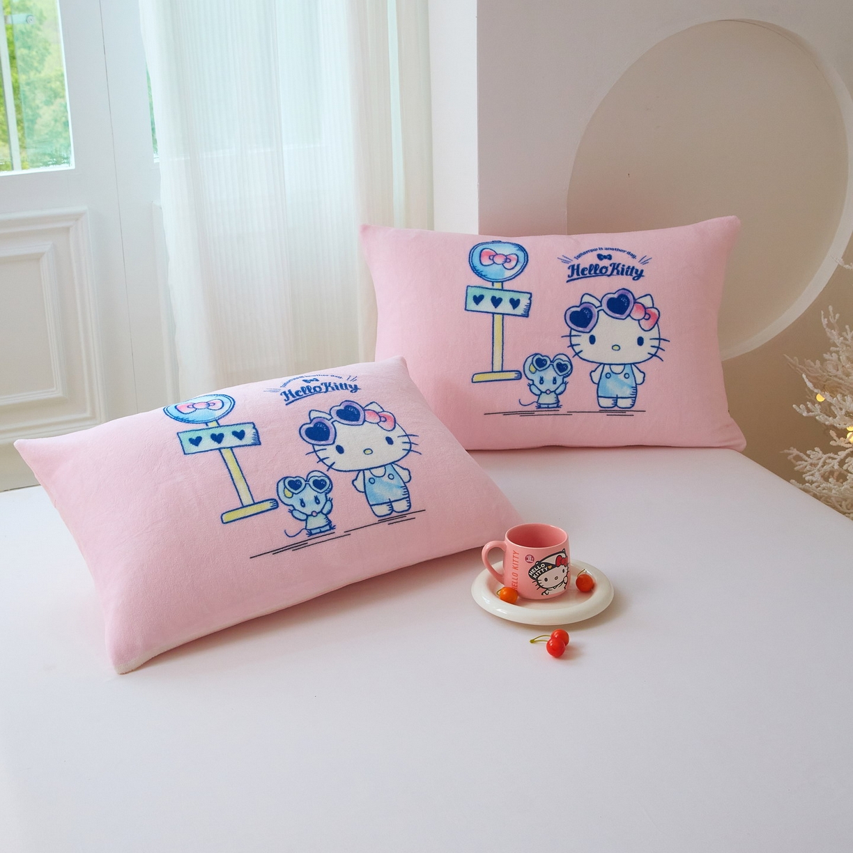 91家纺网 家纺一手货源 找家纺 蘭菲家纺 2025新款三丽欧牛奶绒套件系列单品枕套 车站kT