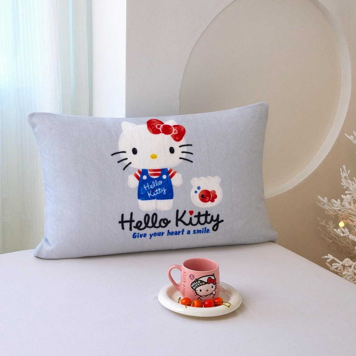 91家纺网 家纺一手货源 找家纺 蘭菲家纺 2025新款三丽欧牛奶绒套件系列单品枕套 可爱KT