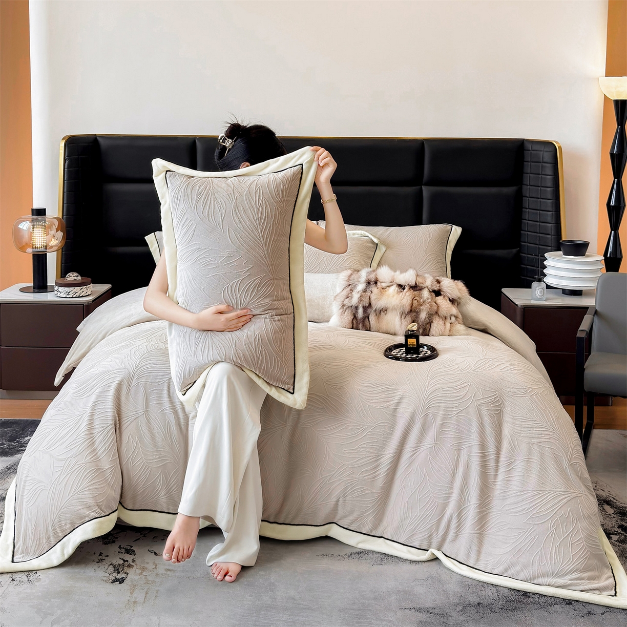 大米家居 2025新款雕花绒拼角嵌绳系列四件套 叶影-米棕