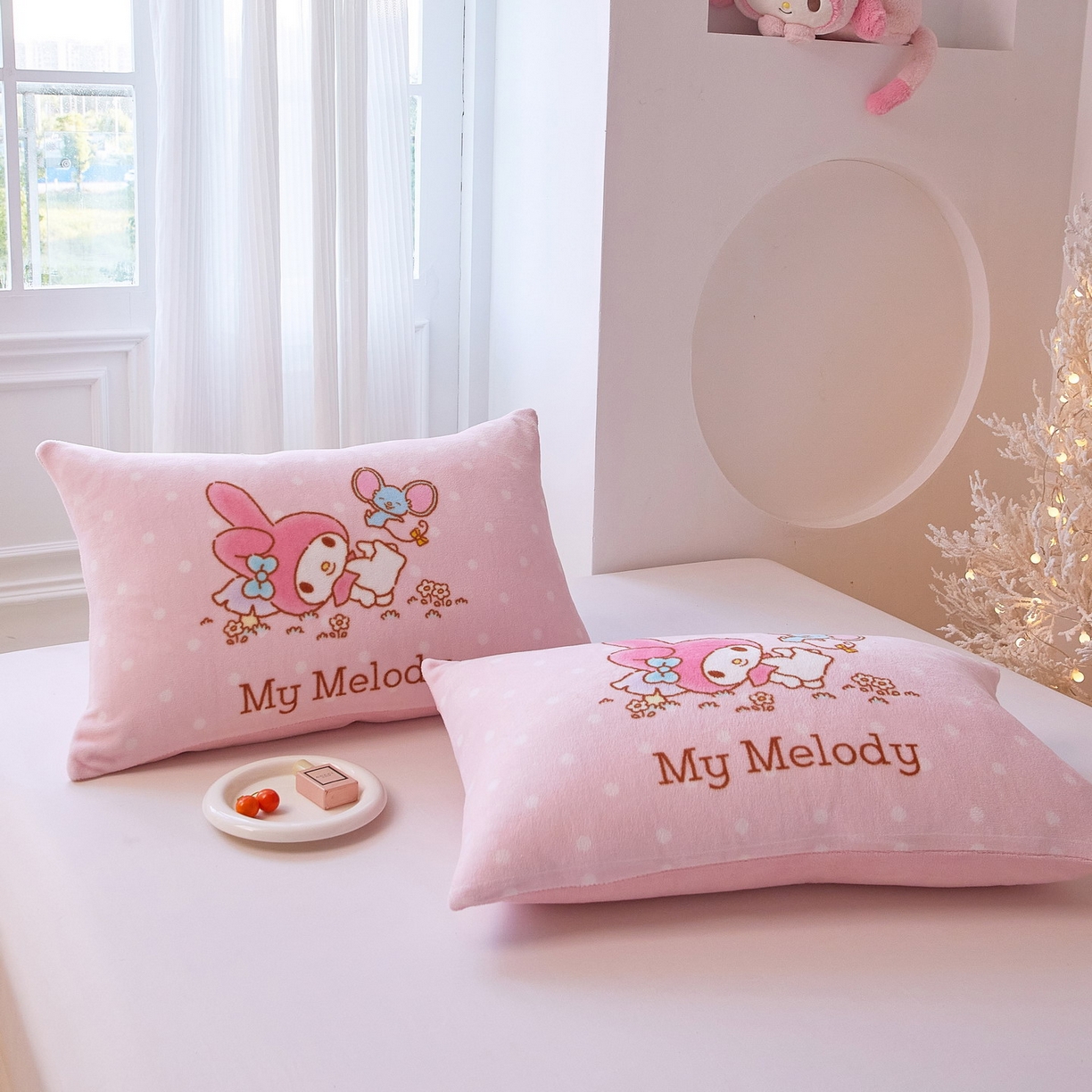 91家纺网 家纺一手货源 找家纺 蘭菲家纺 2025新款三丽欧牛奶绒套件系列单品枕套 轻松美乐蒂