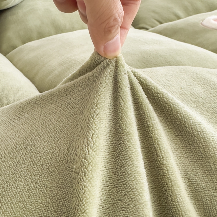 91家纺网 家纺一手货源 找家纺 芙绣家纺 2025秋冬幸运小狗刺绣高克重牛奶绒夹棉软床垫床褥子加厚保暖 幸运小狗-绿