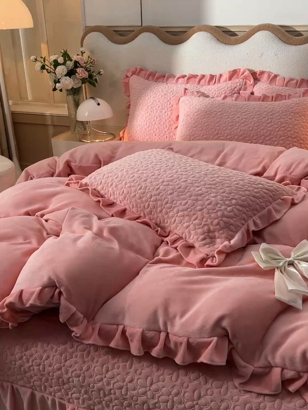 91家纺网 家纺一手货源 找家纺 （总）静缘分 2025新款简约纯色系牛奶绒花边四件套