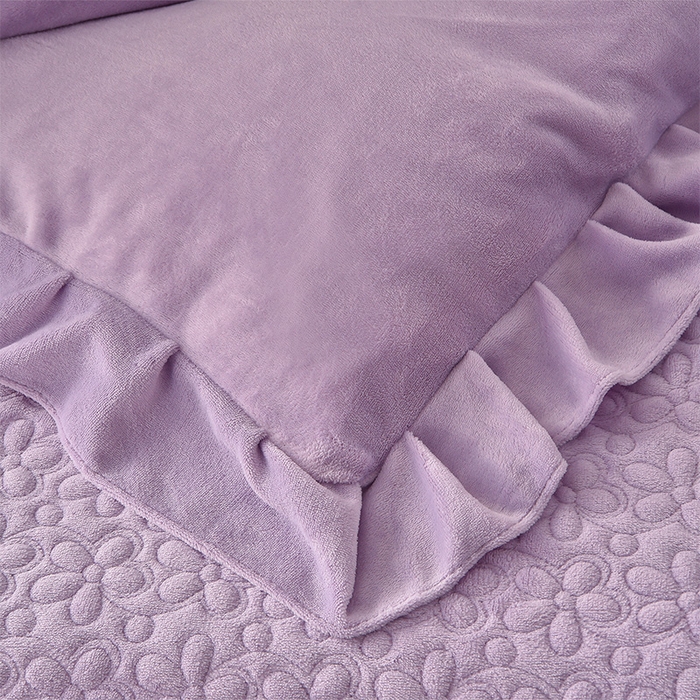 91家纺网 家纺一手货源 找家纺 静缘分 2025新款简约纯色系牛奶绒花边四件套 紫色
