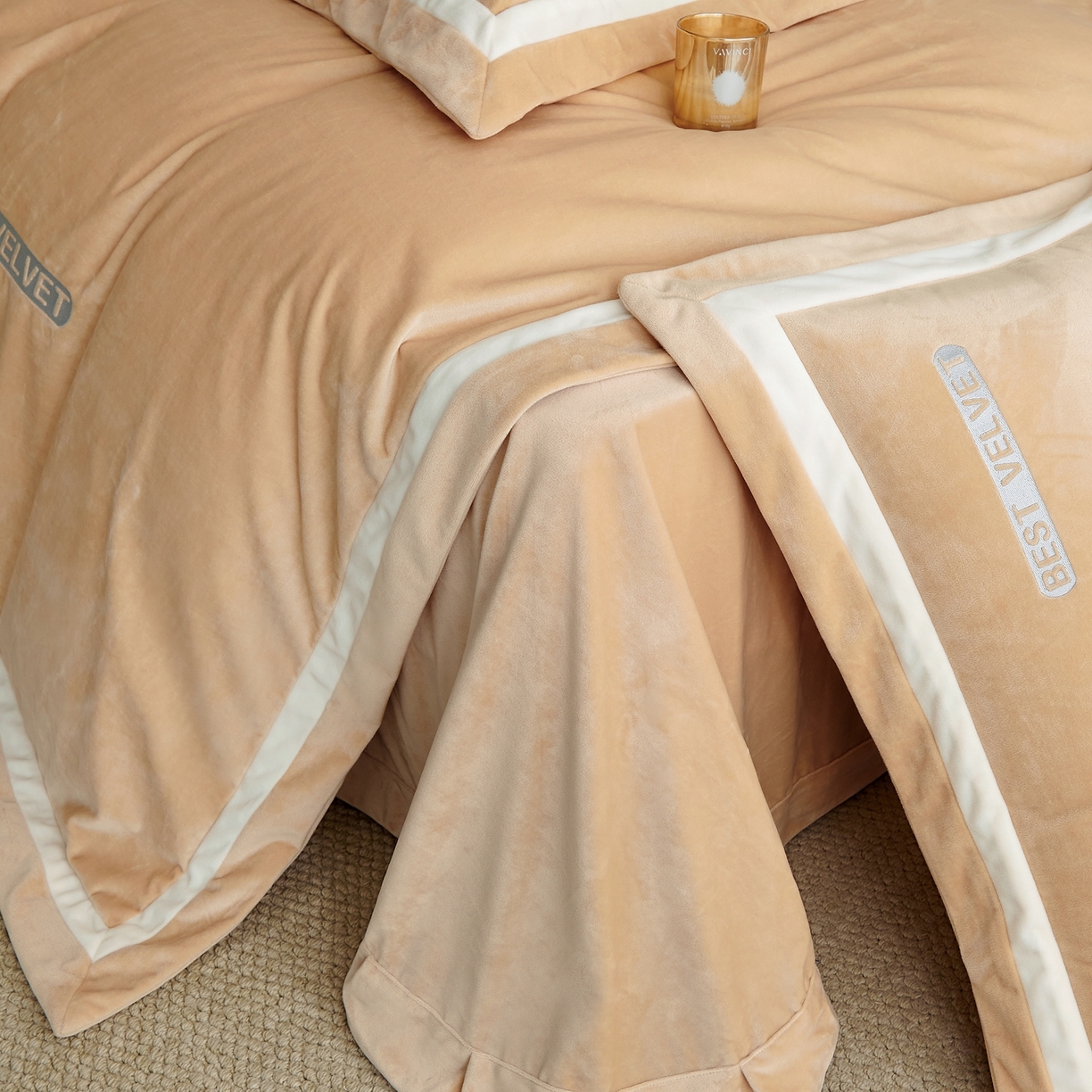 91家纺网 家纺一手货源 找家纺 时亿家居 2025新款A类婴肤绒四件套-秘境 秘境-驼色