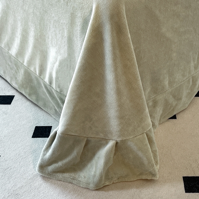 91家纺网 家纺一手货源 找家纺 子曰 2025新款雕花加厚牛奶绒宽边工艺款四件套-小香风 小香风-绿