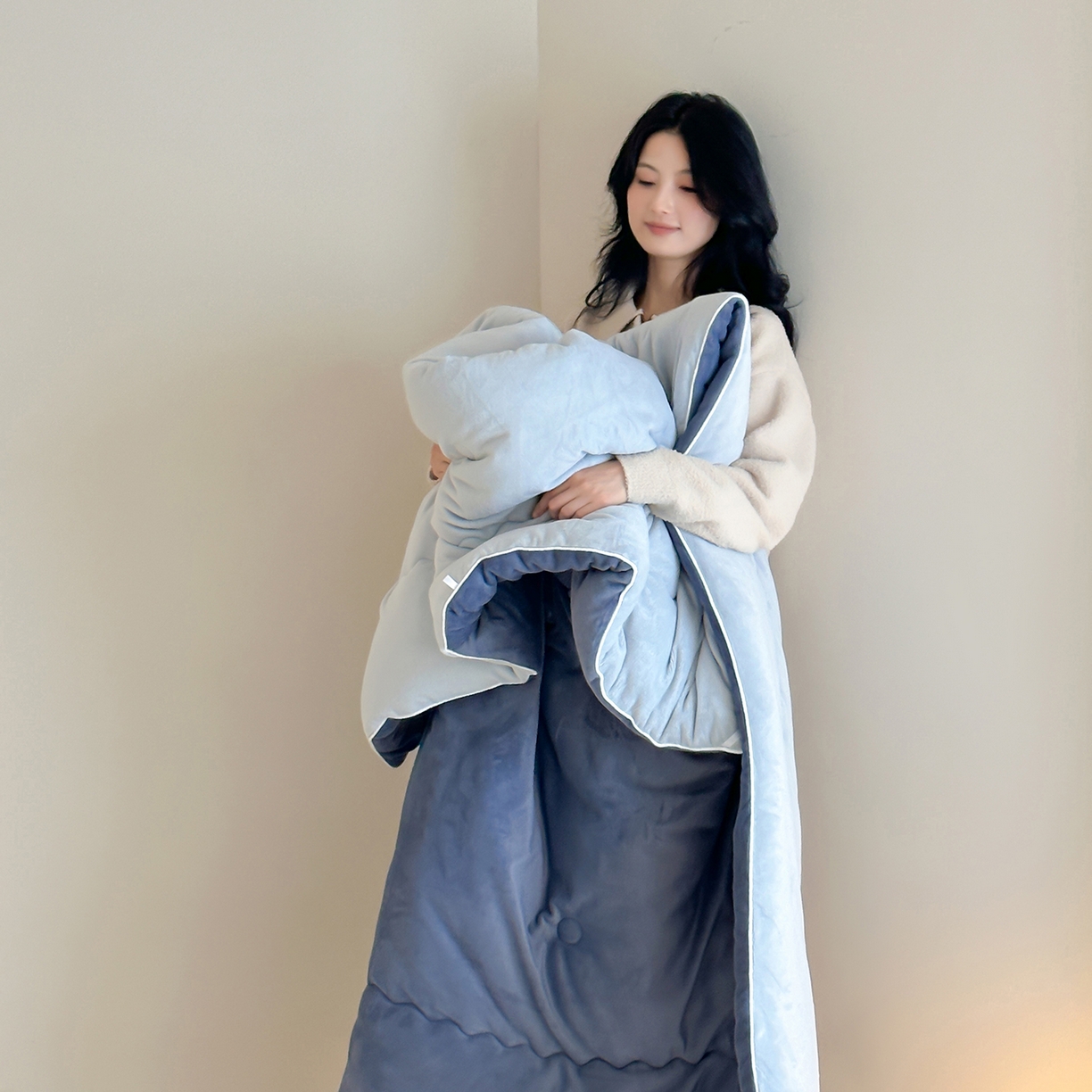 91家纺网 家纺一手货源 找家纺 （总）三味舒屋 2025新款舒芙蕾双面云丝绒懒人被（所有券叠加后不低于198/248元）