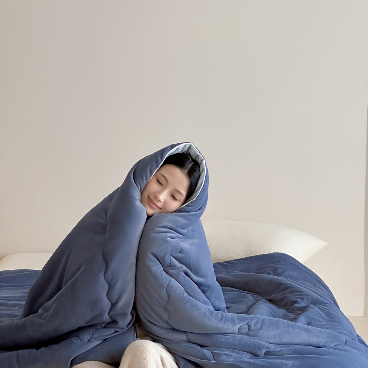 91家纺网 家纺一手货源 找家纺 三味舒屋 2025新款舒芙蕾双面云丝绒懒人被（所有券叠加后不低于198/248元）  被子被芯 风暴蓝灰