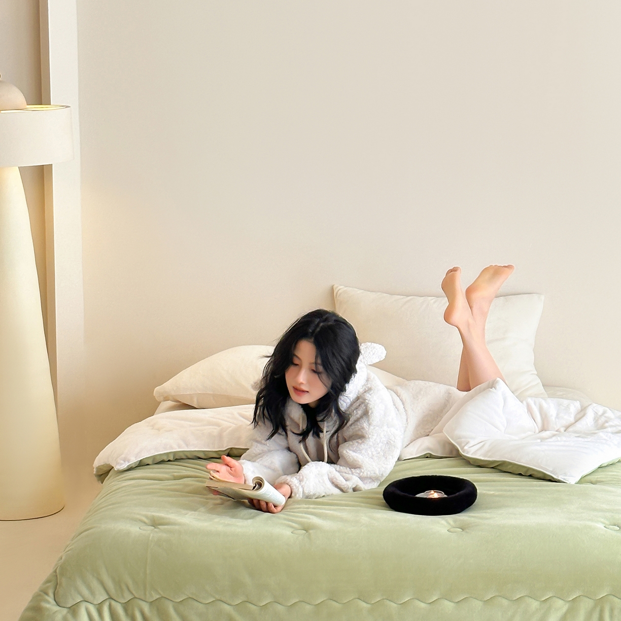 91家纺网 家纺一手货源 找家纺 三味舒屋 2025新款舒芙蕾双面云丝绒懒人被（所有券叠加后不低于198/248元）  被子被芯 浅绿奶白