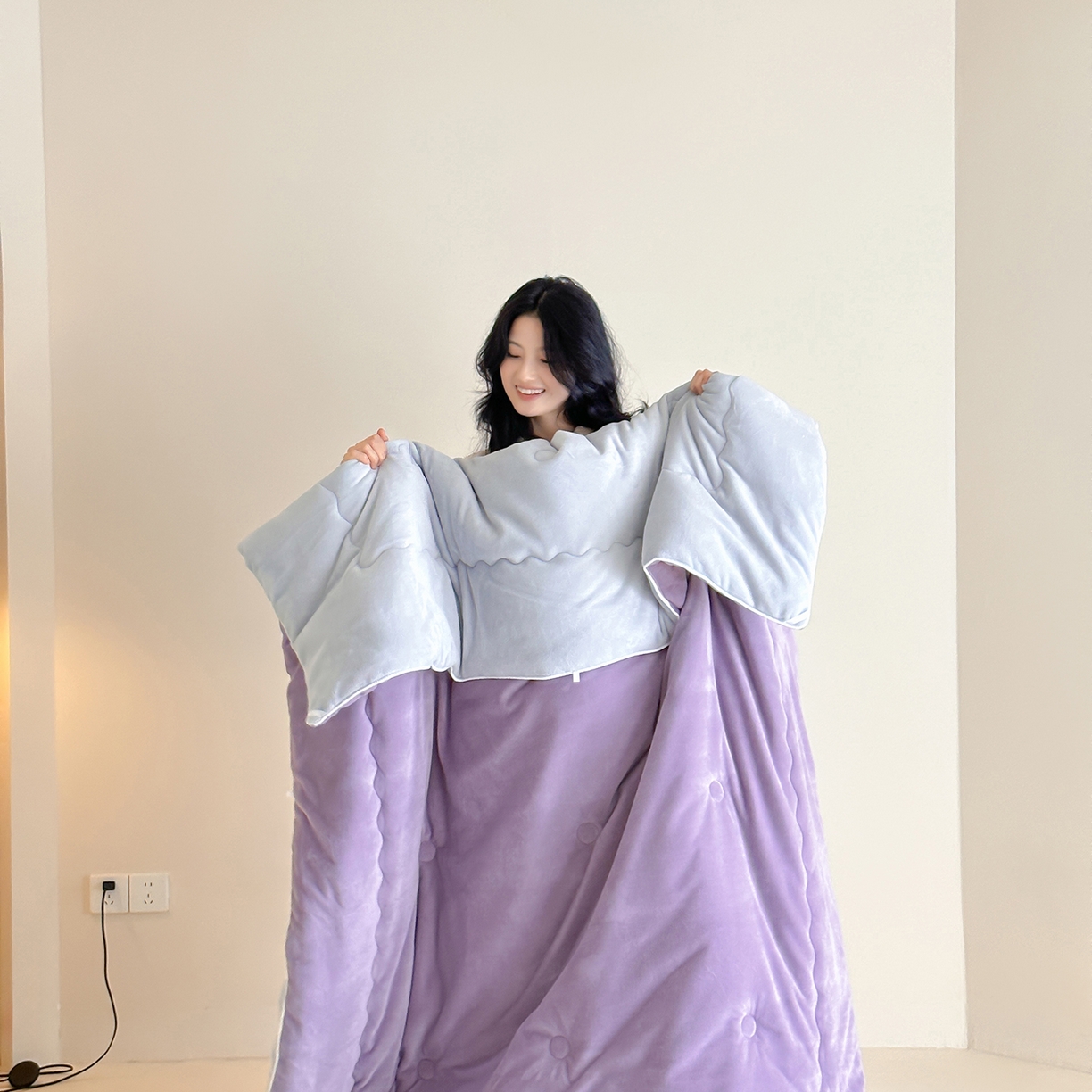 91家纺网 家纺一手货源 找家纺 三味舒屋 2025新款舒芙蕾双面云丝绒懒人被（所有券叠加后不低于198/248元）  被子被芯 香芋雾灰