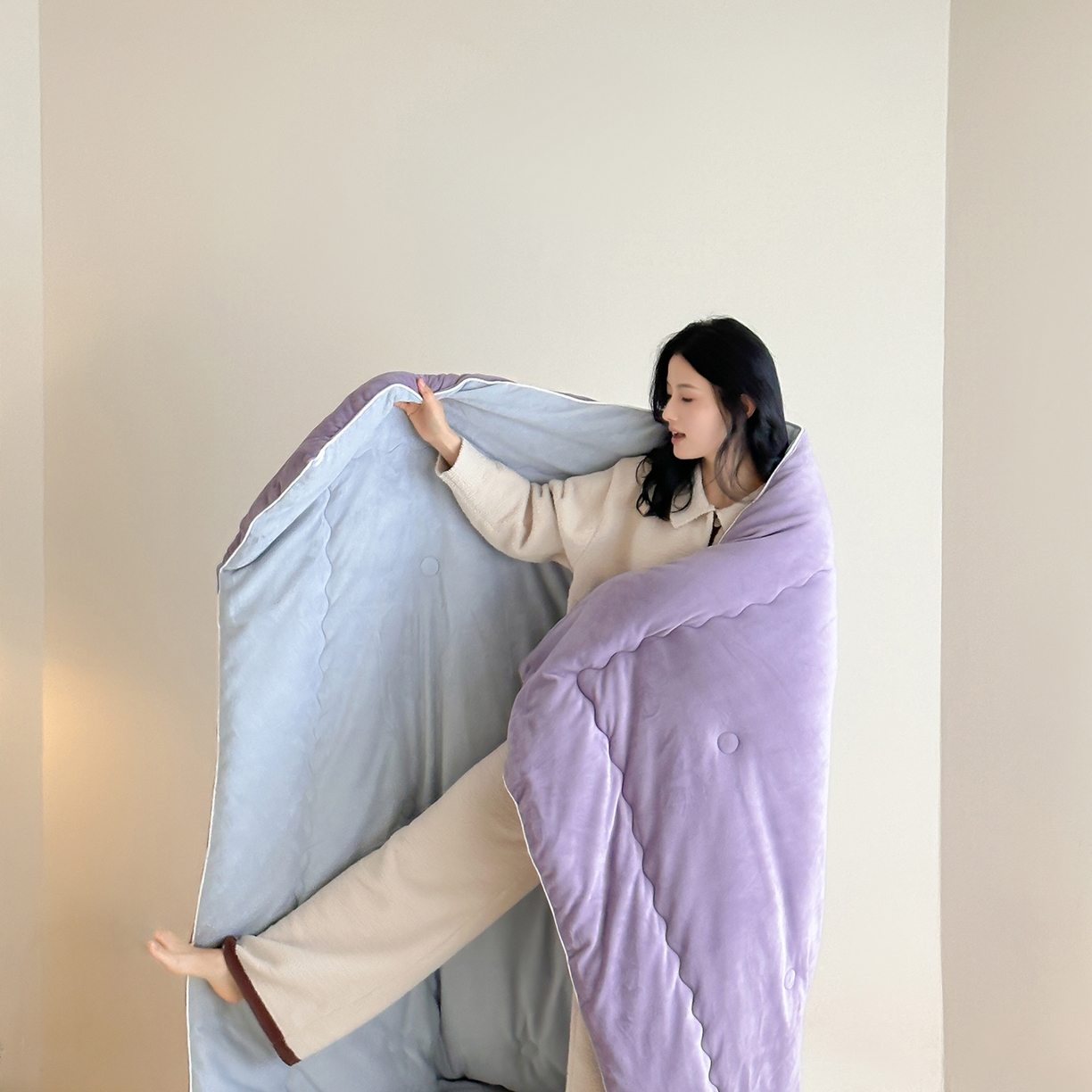 91家纺网 家纺一手货源 找家纺 三味舒屋 2025新款舒芙蕾双面云丝绒懒人被（所有券叠加后不低于198/248元）  被子被芯 香芋雾灰