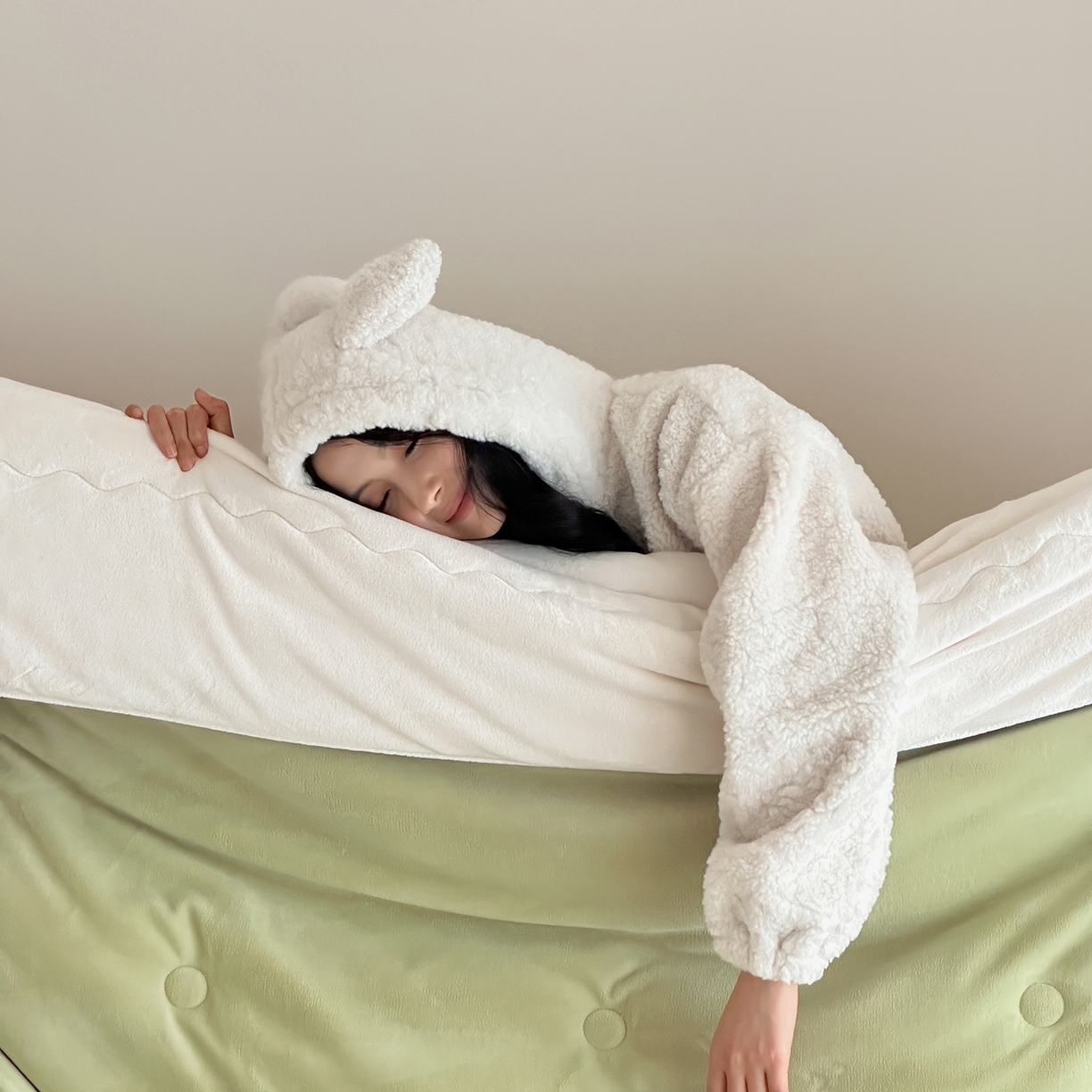 91家纺网 家纺一手货源 找家纺 三味舒屋 2025新款舒芙蕾双面云丝绒懒人被（所有券叠加后不低于198/248元）  被子被芯 浅绿奶白