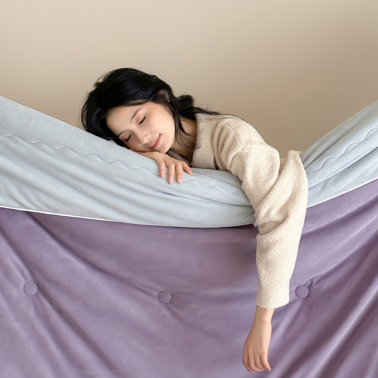 91家纺网 家纺一手货源 找家纺 三味舒屋 2025新款舒芙蕾双面云丝绒懒人被（所有券叠加后不低于198/248元）  被子被芯 香芋雾灰