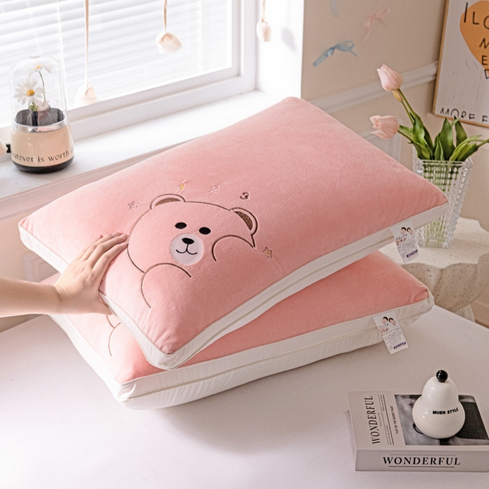 91家纺网 家纺一手货源 找家纺 （总）亦帆枕芯 2025新款加厚宝宝绒刺绣枕48x74cm羽丝棉枕头枕芯