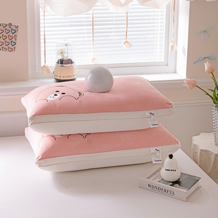 91家纺网 家纺一手货源 找家纺 （总）亦帆枕芯 2025新款加厚宝宝绒刺绣枕48x74cm羽丝棉枕头枕芯