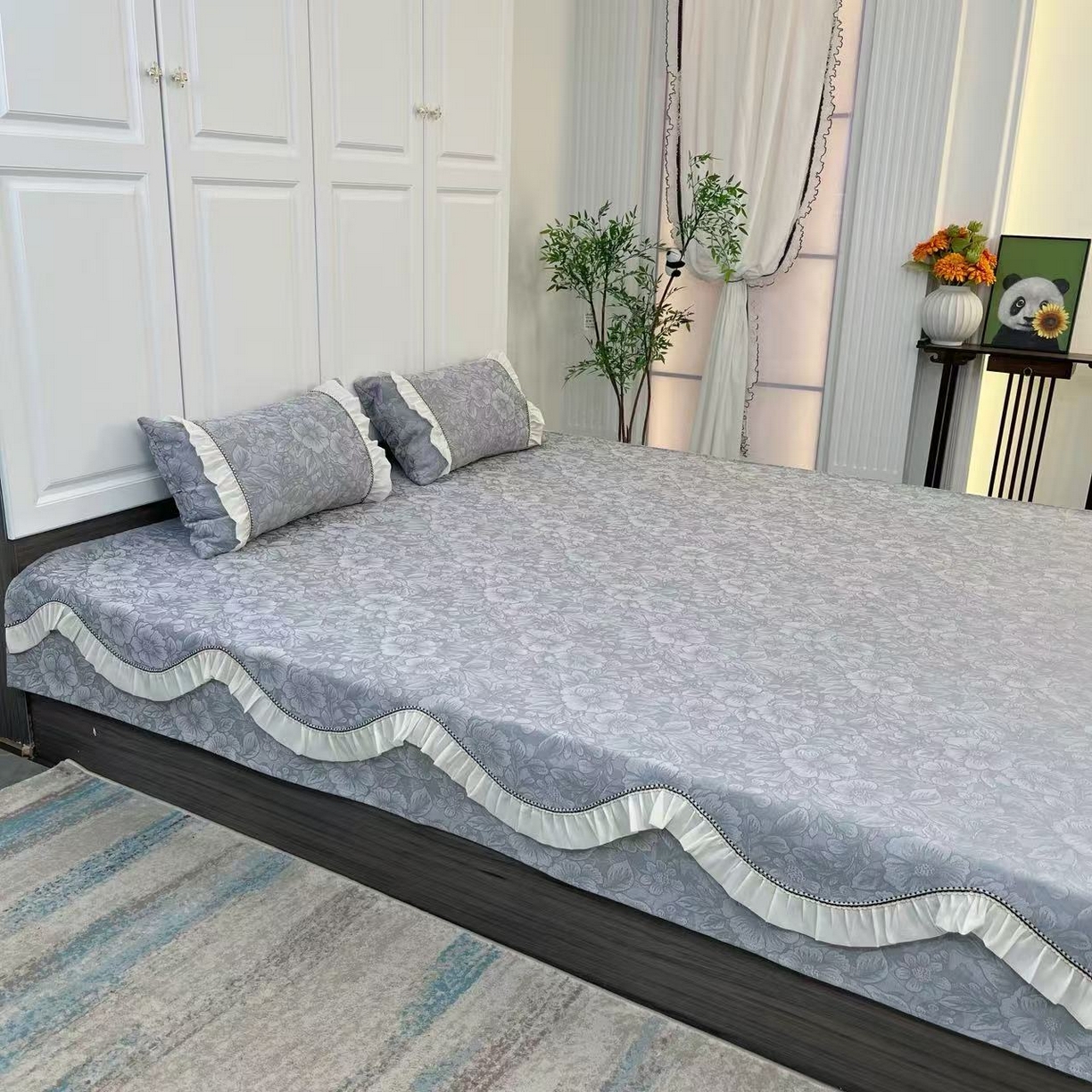 91家纺网 家纺一手货源 找家纺 （总）暖木杨 2025新款雪尼尔榻榻米床盖柔软亲肤防滑耐磨可机洗可定制尺寸工厂直发花海