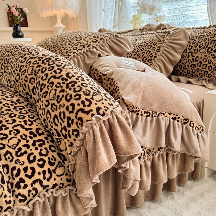 韩约家纺 2025新款法式大花边印花牛奶绒床裙（床单）四件套 豹纹（床裙款）