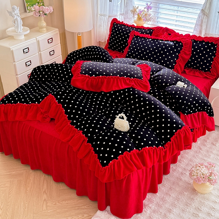 91家纺网 家纺一手货源 找家纺 韩约家纺 2025新款法式大花边印花牛奶绒床裙（床单）四件套 黑波点（床裙款）