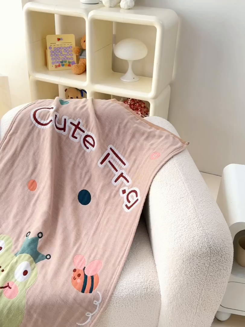 91家纺网 家纺一手货源 找家纺 棠薇家纺 2025新款全棉纱布浴巾纯棉浴巾时尚卡通色织提花四季加大浴巾擦身巾 青蛙王子 160*75cm