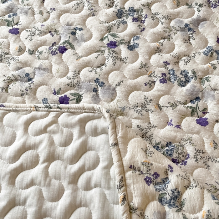 91家纺网 家纺一手货源 找家纺 （总）阿曼达 2025新款单品法式蕾丝夹棉印花花边款床盖三件套