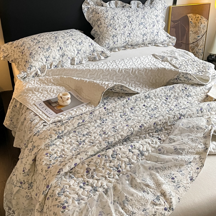 91家纺网 家纺一手货源 找家纺 （总）阿曼达 2025新款单品法式蕾丝夹棉印花花边款床盖三件套