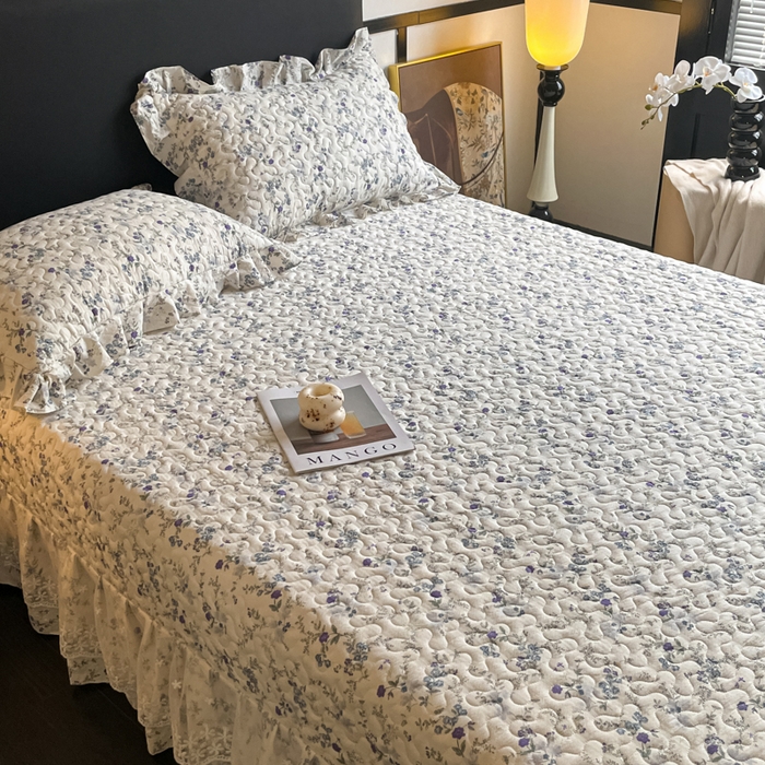 91家纺网 家纺一手货源 找家纺 （总）阿曼达 2025新款单品法式蕾丝夹棉印花花边款床盖三件套