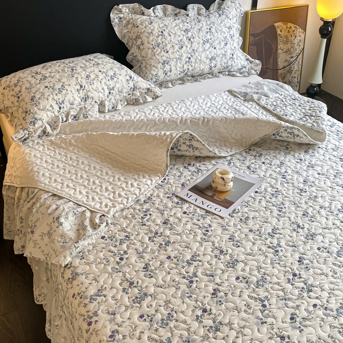 91家纺网 家纺一手货源 找家纺 （总）阿曼达 2025新款单品法式蕾丝夹棉印花花边款床盖三件套