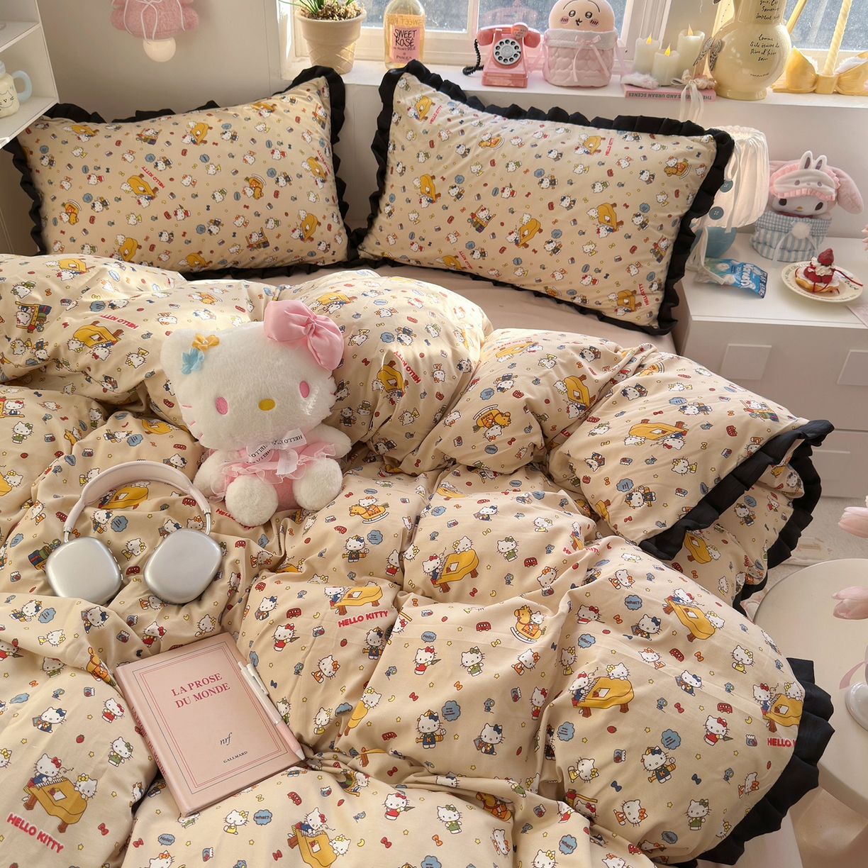 91家纺网 家纺一手货源 找家纺 星禾优选 2025新款三丽鸥加厚水洗双层纱花边款四件套 钢琴kt