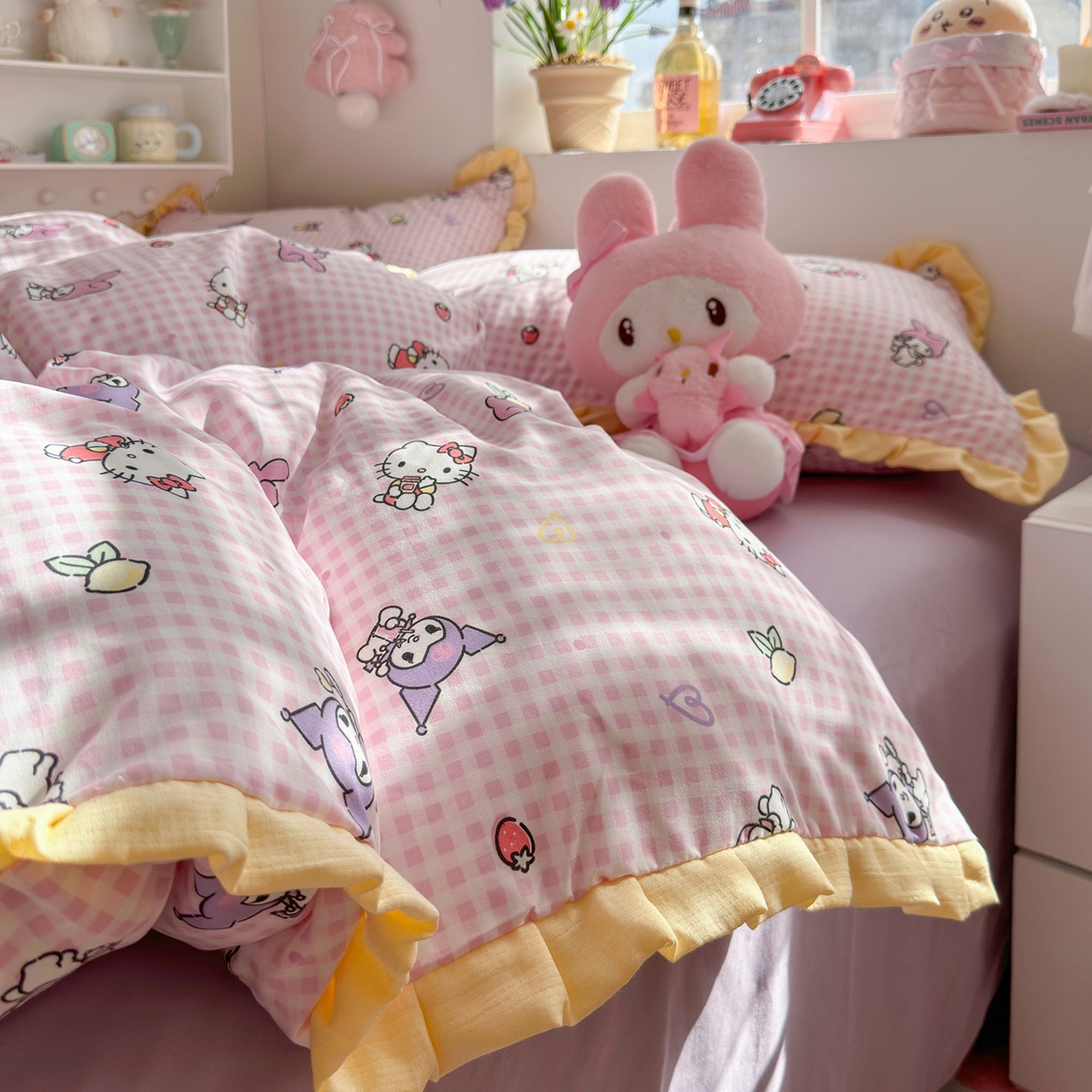 91家纺网 家纺一手货源 找家纺 星禾优选 2025新款三丽鸥加厚水洗双层纱花边款四件套 千层家族