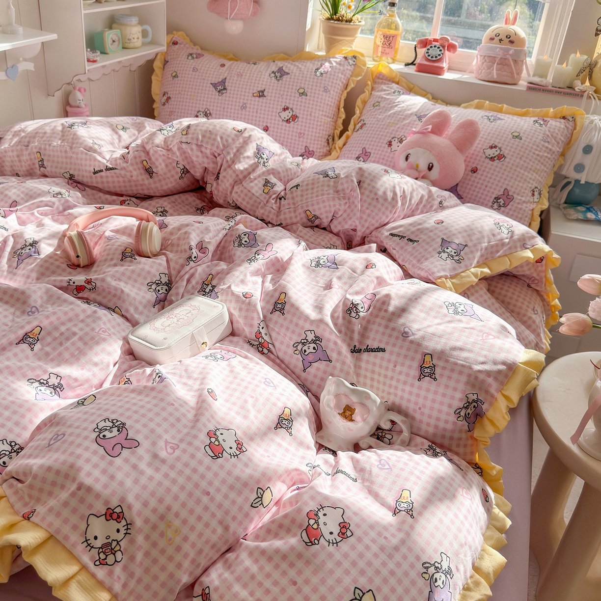 91家纺网 家纺一手货源 找家纺 星禾优选 2025新款三丽鸥加厚水洗双层纱花边款四件套 千层家族