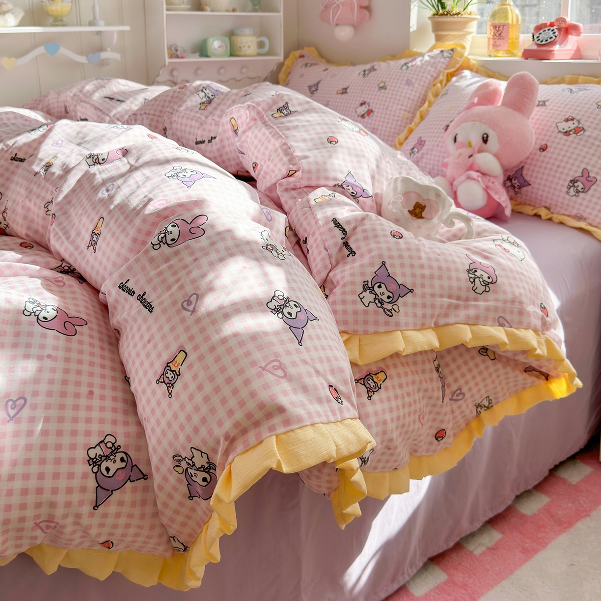 91家纺网 家纺一手货源 找家纺 星禾优选 2025新款三丽鸥加厚水洗双层纱花边款四件套 千层家族