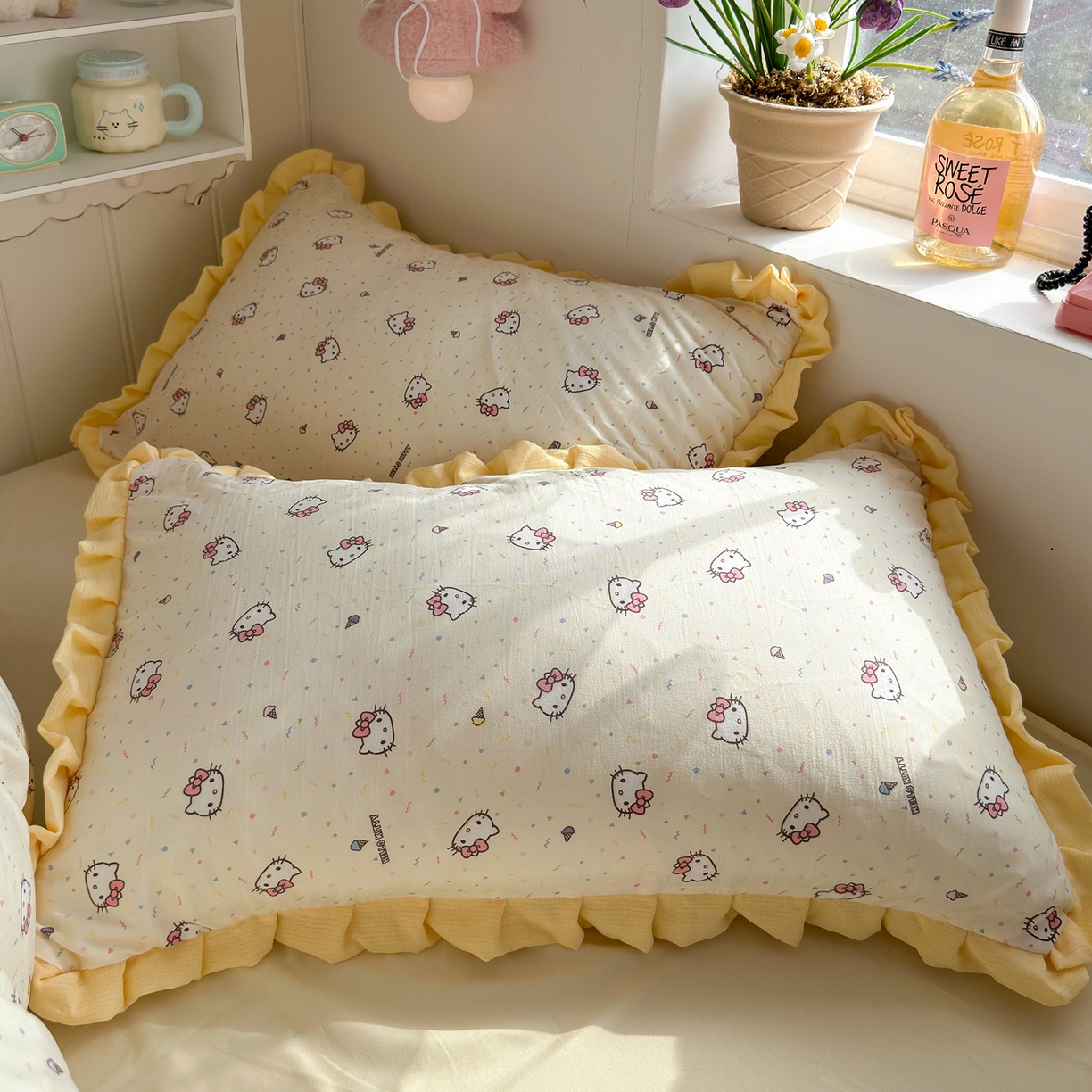 91家纺网 家纺一手货源 找家纺 星禾优选 2025新款三丽鸥加厚水洗双层纱花边款四件套 奶酪 kt