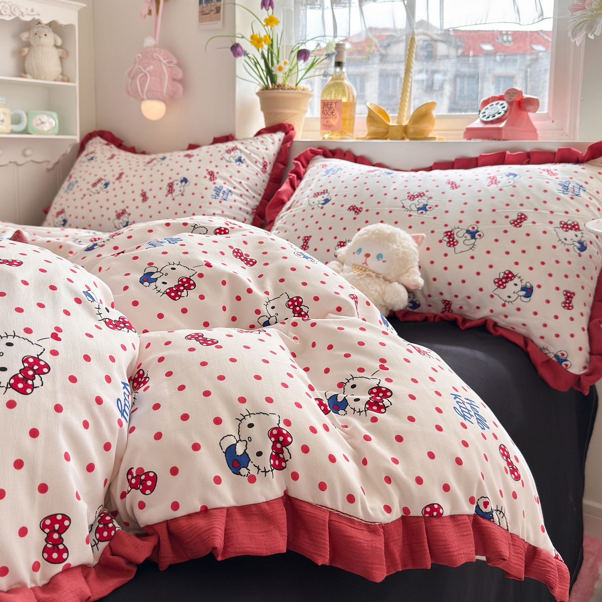 91家纺网 家纺一手货源 找家纺 星禾优选 2025新款三丽鸥加厚水洗双层纱花边款四件套 红果酱kt