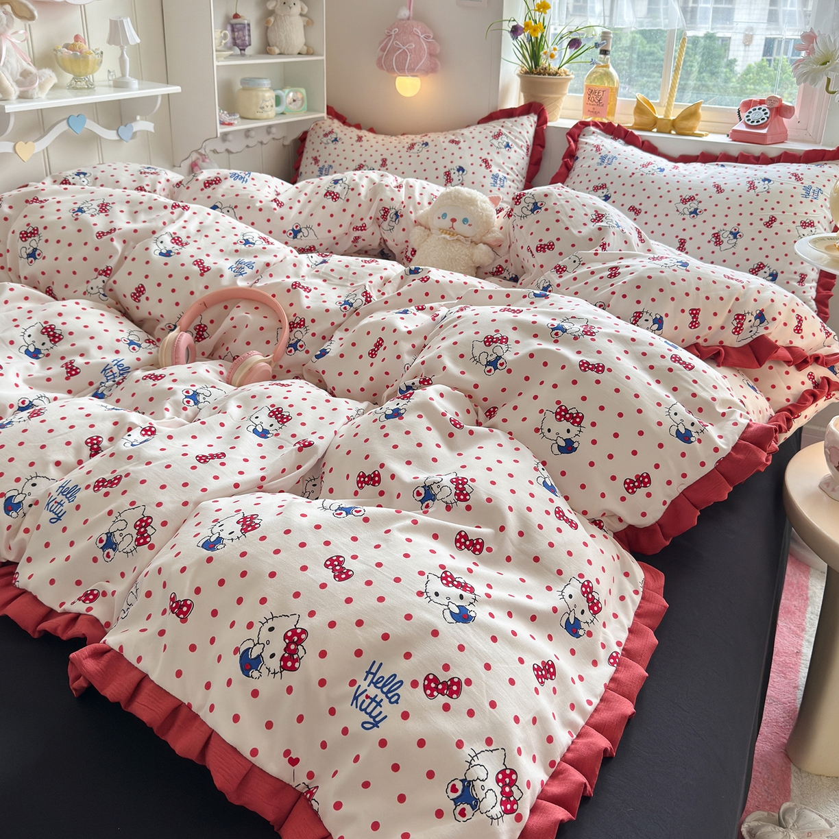 91家纺网 家纺一手货源 找家纺 星禾优选 2025新款三丽鸥加厚水洗双层纱花边款四件套 红果酱kt