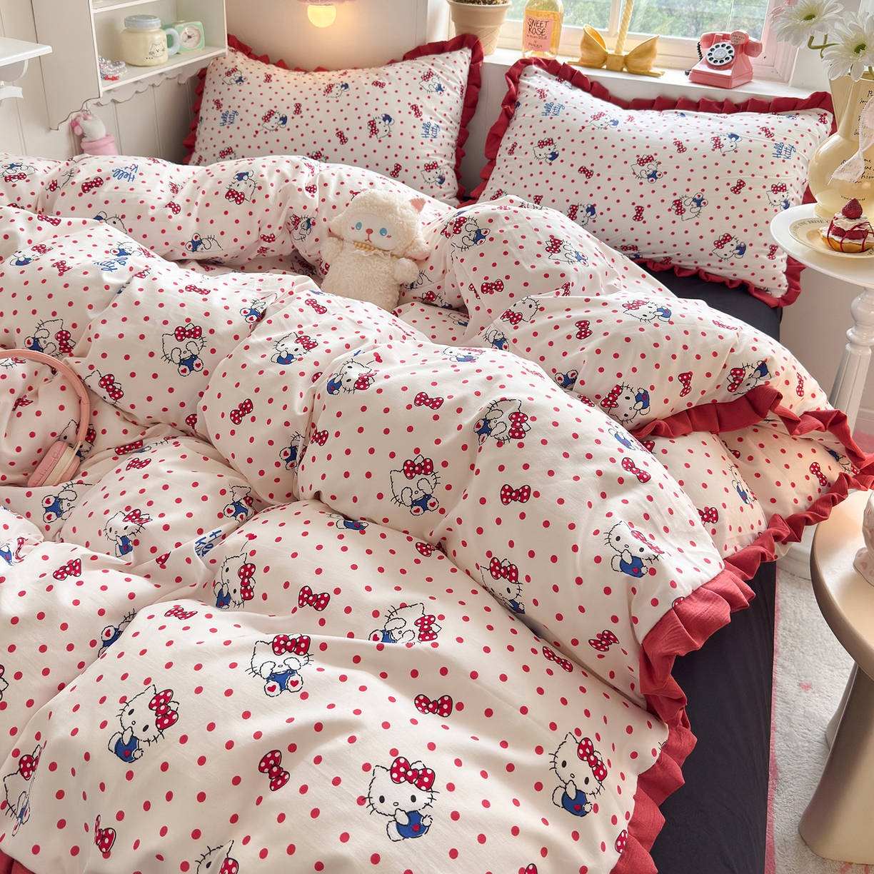 91家纺网 家纺一手货源 找家纺 星禾优选 2025新款三丽鸥加厚水洗双层纱花边款四件套 红果酱kt