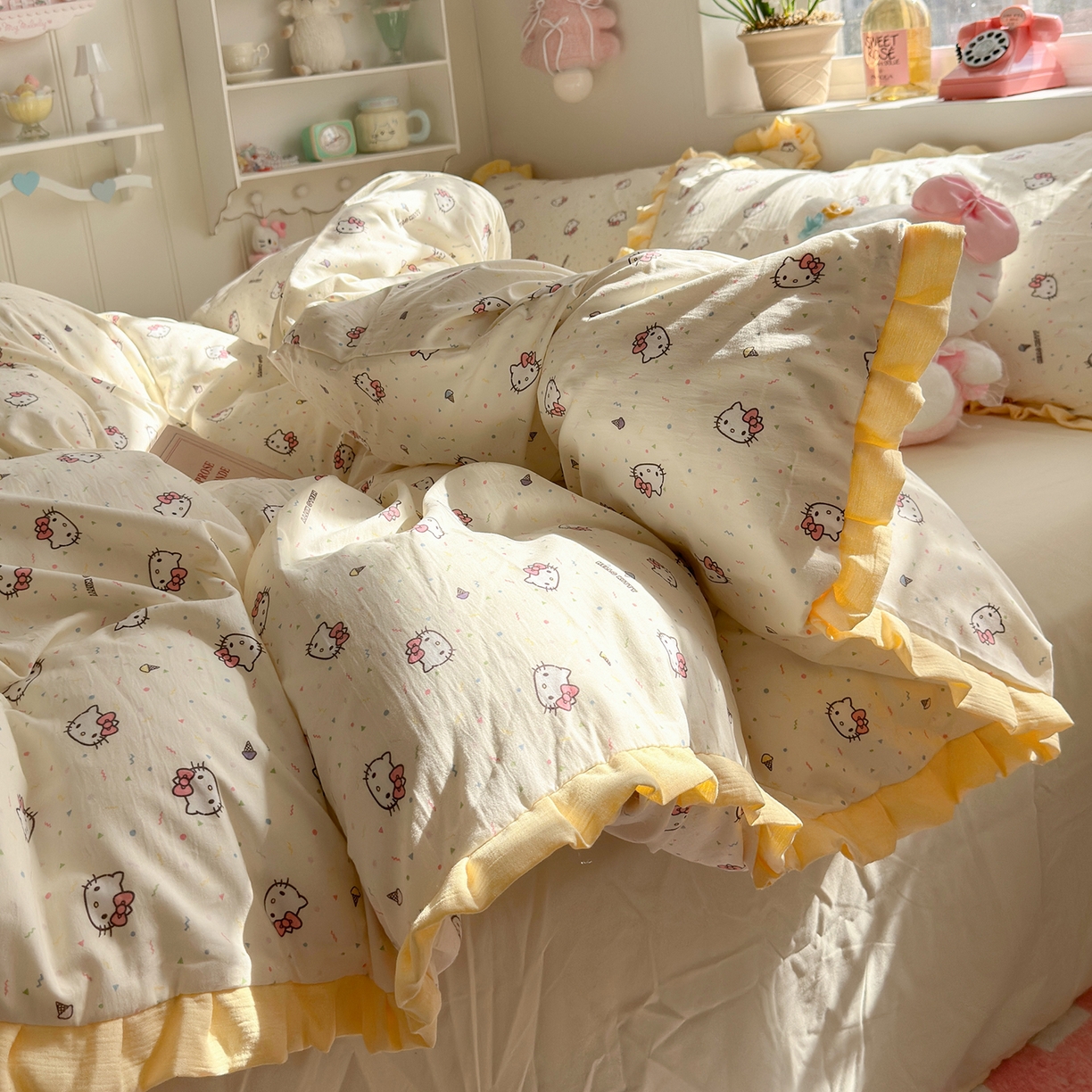 91家纺网 家纺一手货源 找家纺 星禾优选 2025新款三丽鸥加厚水洗双层纱花边款四件套 奶酪 kt