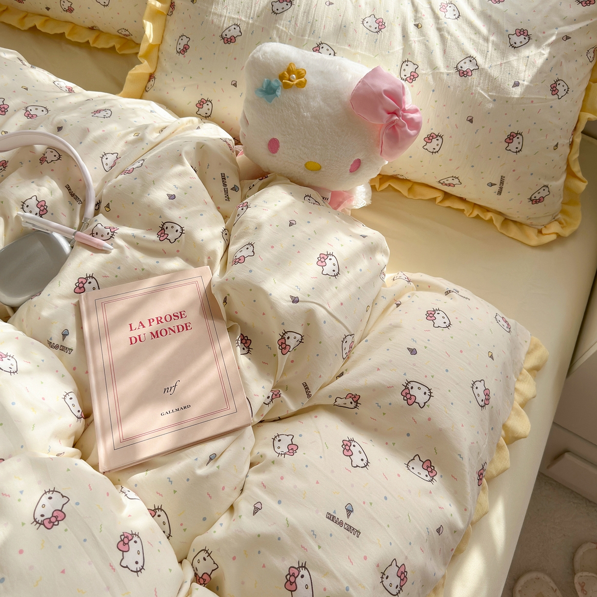 91家纺网 家纺一手货源 找家纺 星禾优选 2025新款三丽鸥加厚水洗双层纱花边款四件套 奶酪 kt