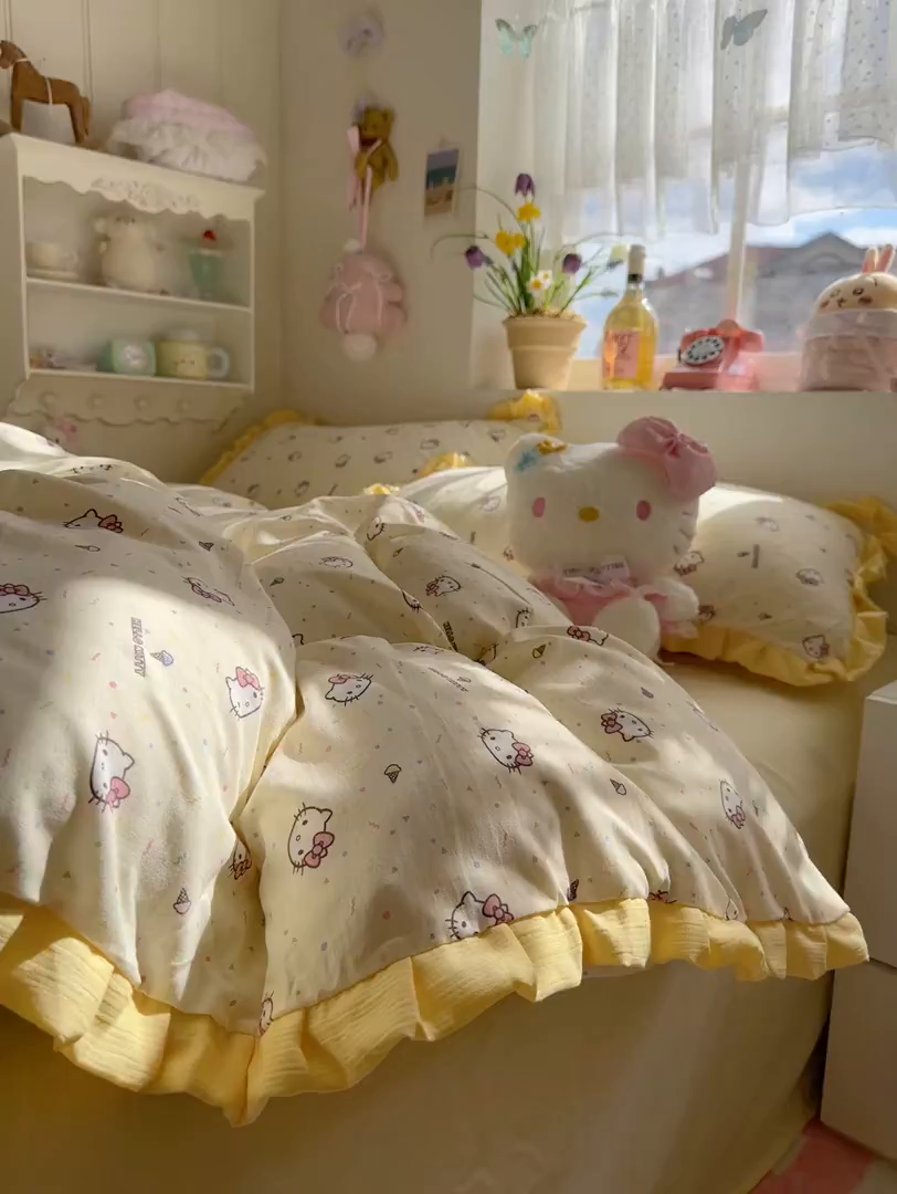 91家纺网 家纺一手货源 找家纺 星禾优选 2025新款三丽鸥加厚水洗双层纱花边款四件套 奶酪 kt