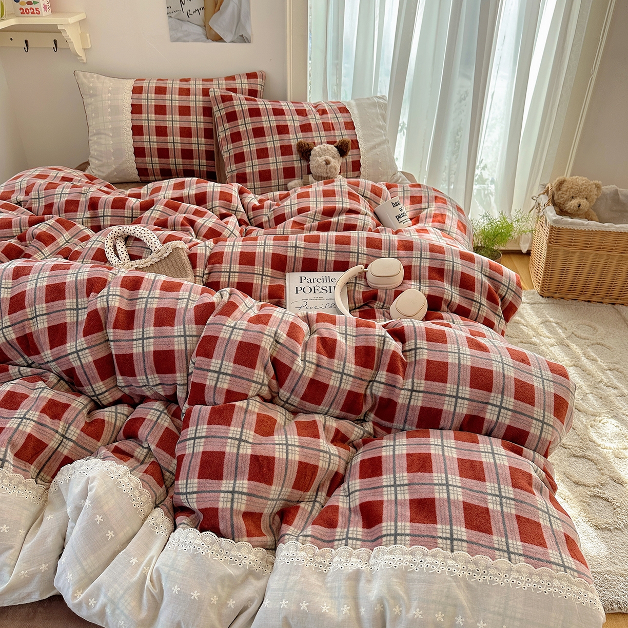 91家纺网 家纺一手货源 找家纺 （总）桃子家居 2025新款A类蕾丝纯棉花边工艺花卉复古碎花加厚花边牛奶绒系列四件套