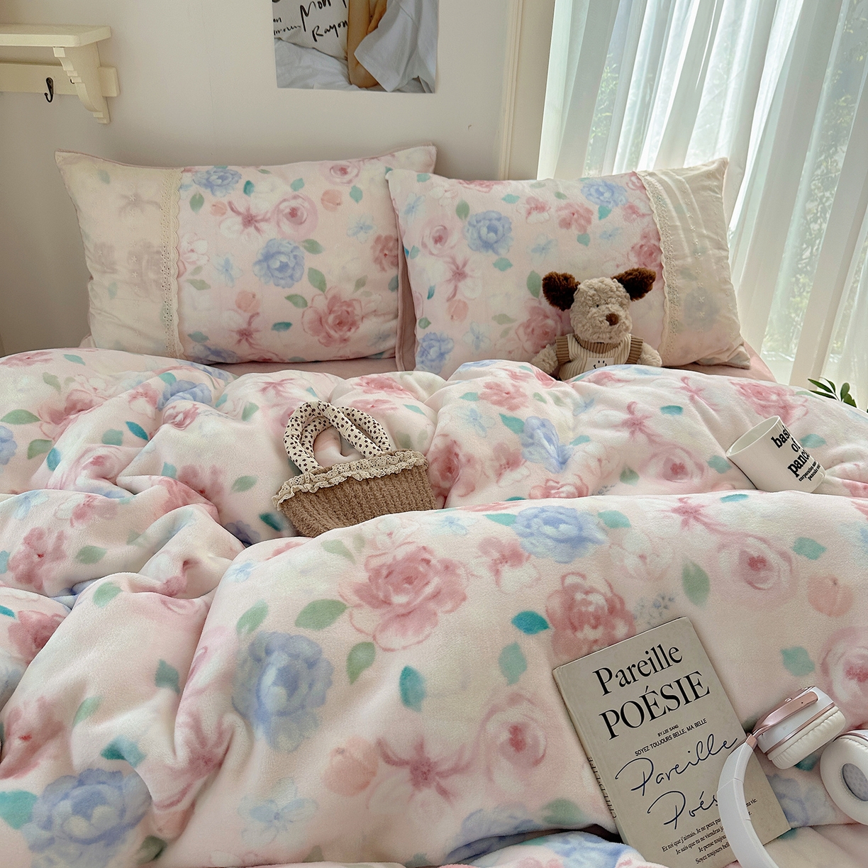 91家纺网 家纺一手货源 找家纺 桃子家居 2025新款A类蕾丝纯棉花边工艺花卉复古碎花加厚花边牛奶绒系列四件套 绒-蕾丝花香