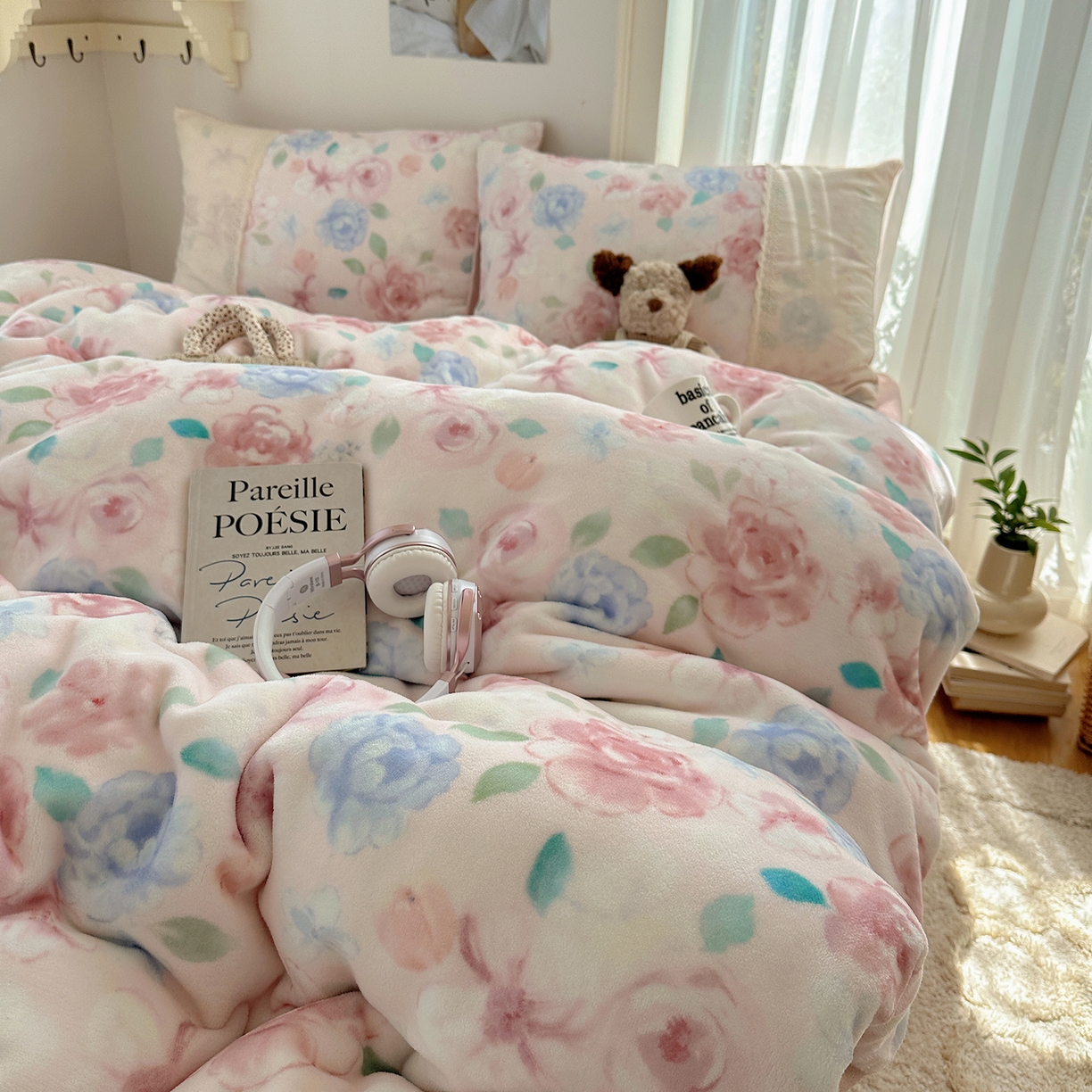 91家纺网 家纺一手货源 找家纺 桃子家居 2025新款A类蕾丝纯棉花边工艺花卉复古碎花加厚花边牛奶绒系列四件套 绒-蕾丝花香