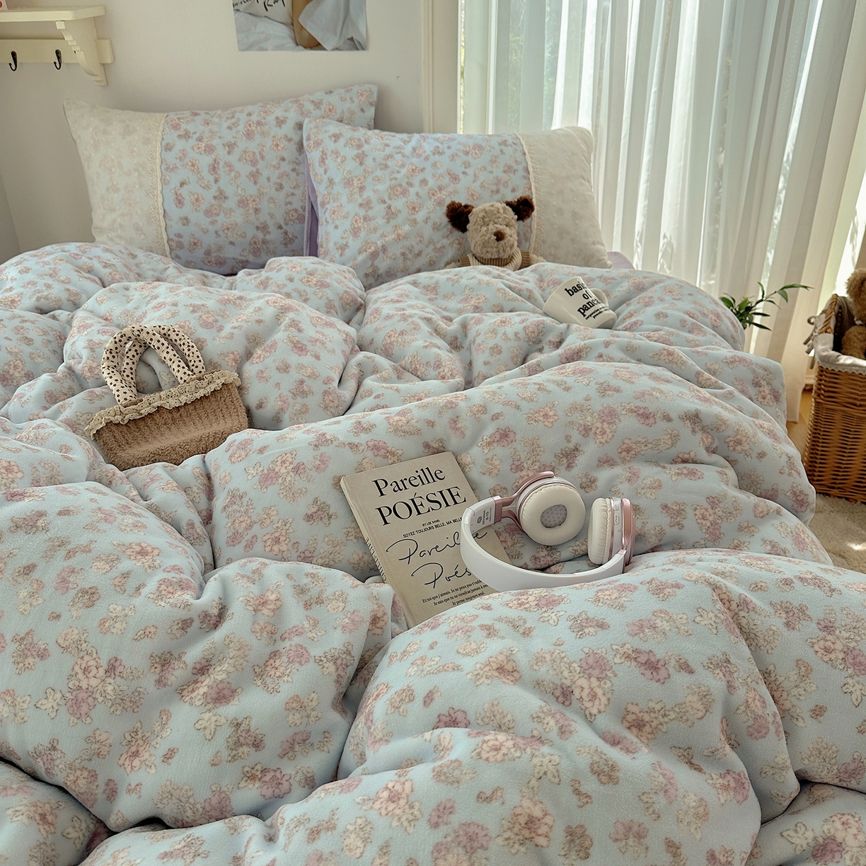 91家纺网 家纺一手货源 找家纺 桃子家居 2025新款A类蕾丝纯棉花边工艺花卉复古碎花加厚花边牛奶绒系列四件套 绒-蕾丝岚梦