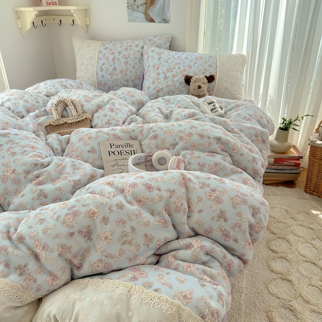 91家纺网 家纺一手货源 找家纺 桃子家居 2025新款A类蕾丝纯棉花边工艺花卉复古碎花加厚花边牛奶绒系列四件套 绒-蕾丝岚梦