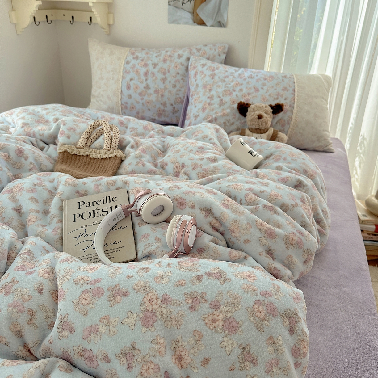 91家纺网 家纺一手货源 找家纺 桃子家居 2025新款A类蕾丝纯棉花边工艺花卉复古碎花加厚花边牛奶绒系列四件套 绒-蕾丝岚梦