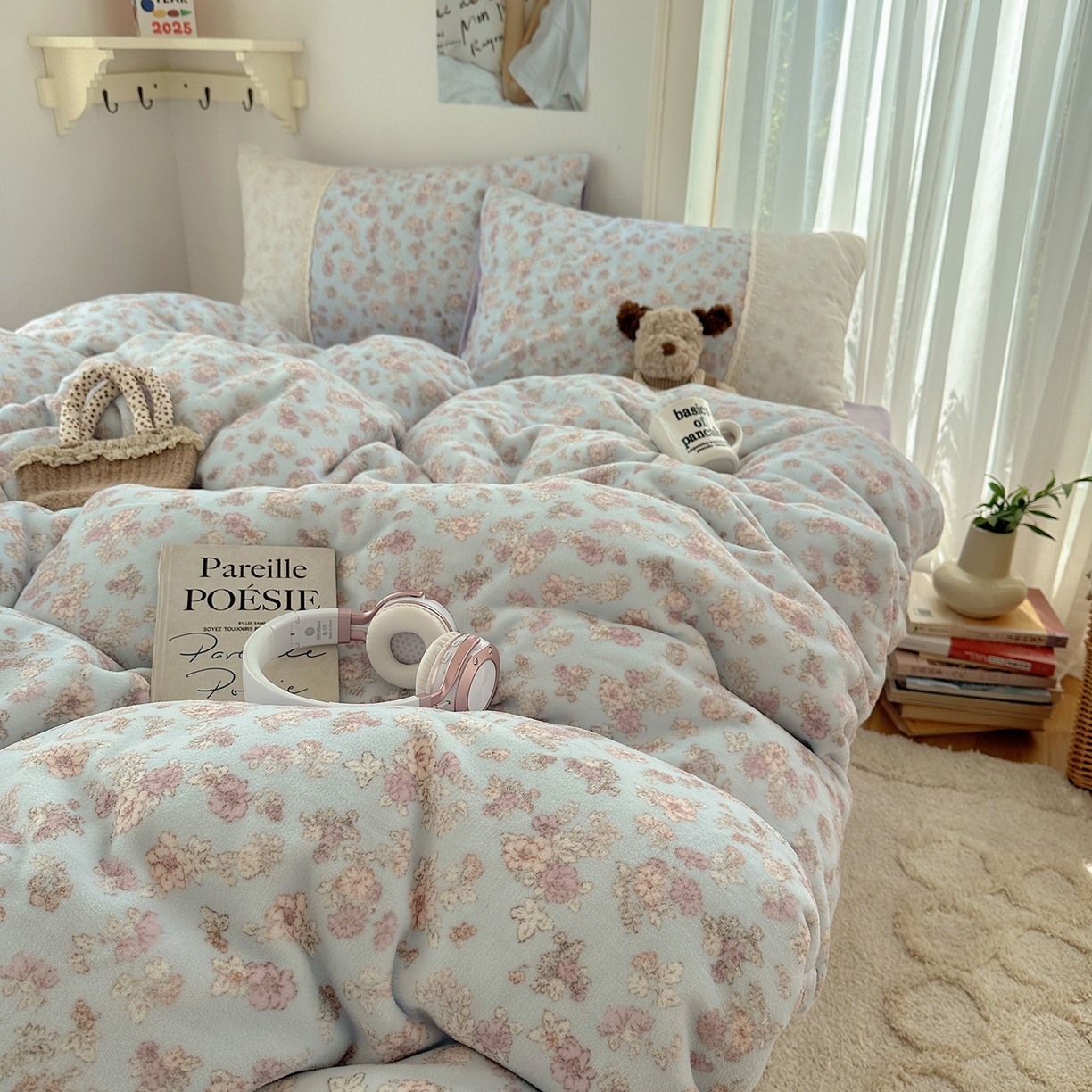 91家纺网 家纺一手货源 找家纺 桃子家居 2025新款A类蕾丝纯棉花边工艺花卉复古碎花加厚花边牛奶绒系列四件套 绒-蕾丝岚梦