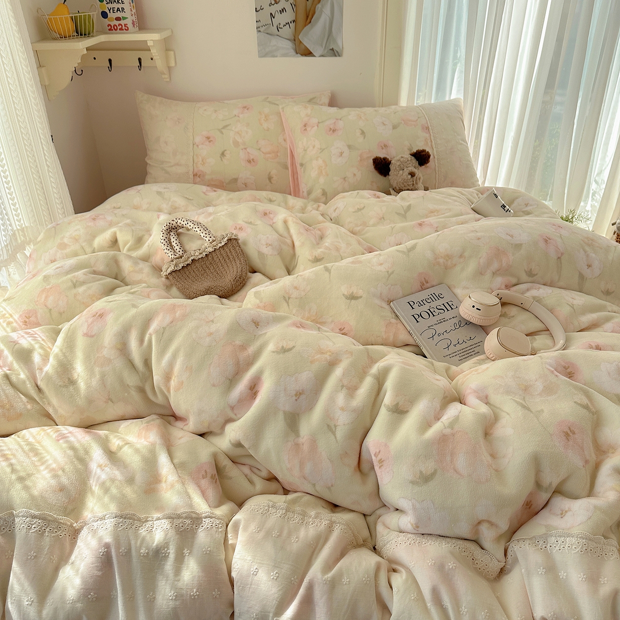 91家纺网 家纺一手货源 找家纺 桃子家居 2025新款A类蕾丝纯棉花边工艺花卉复古碎花加厚花边牛奶绒系列四件套 绒-蕾丝沁梦绿