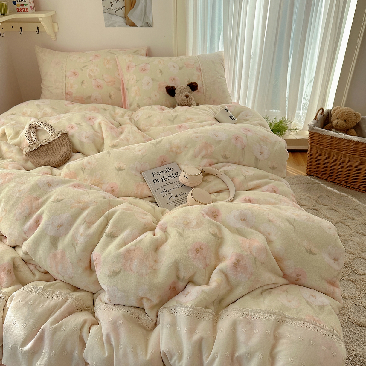 91家纺网 家纺一手货源 找家纺 桃子家居 2025新款A类蕾丝纯棉花边工艺花卉复古碎花加厚花边牛奶绒系列四件套 绒-蕾丝沁梦绿