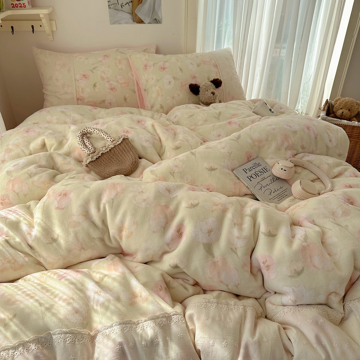 91家纺网 家纺一手货源 找家纺 桃子家居 2025新款A类蕾丝纯棉花边工艺花卉复古碎花加厚花边牛奶绒系列四件套 绒-蕾丝沁梦绿