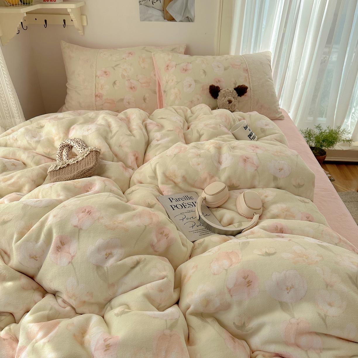 91家纺网 家纺一手货源 找家纺 桃子家居 2025新款A类蕾丝纯棉花边工艺花卉复古碎花加厚花边牛奶绒系列四件套 绒-蕾丝沁梦绿