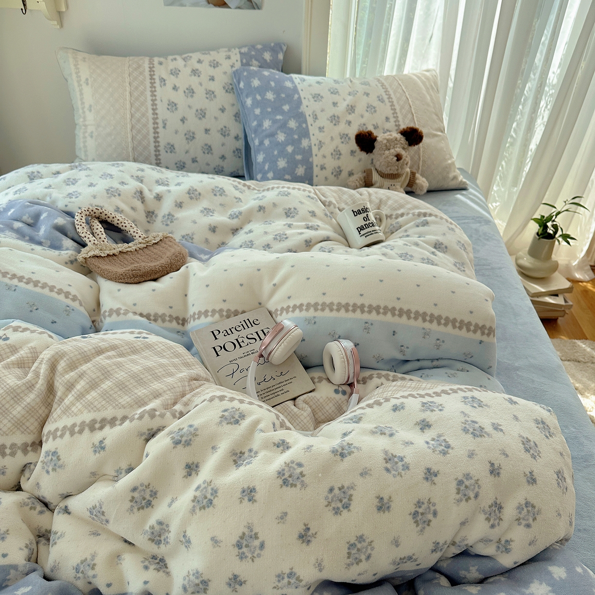 91家纺网 家纺一手货源 找家纺 桃子家居 2025新款A类蕾丝纯棉花边工艺花卉复古碎花加厚花边牛奶绒系列四件套 绒-蕾丝青糯山