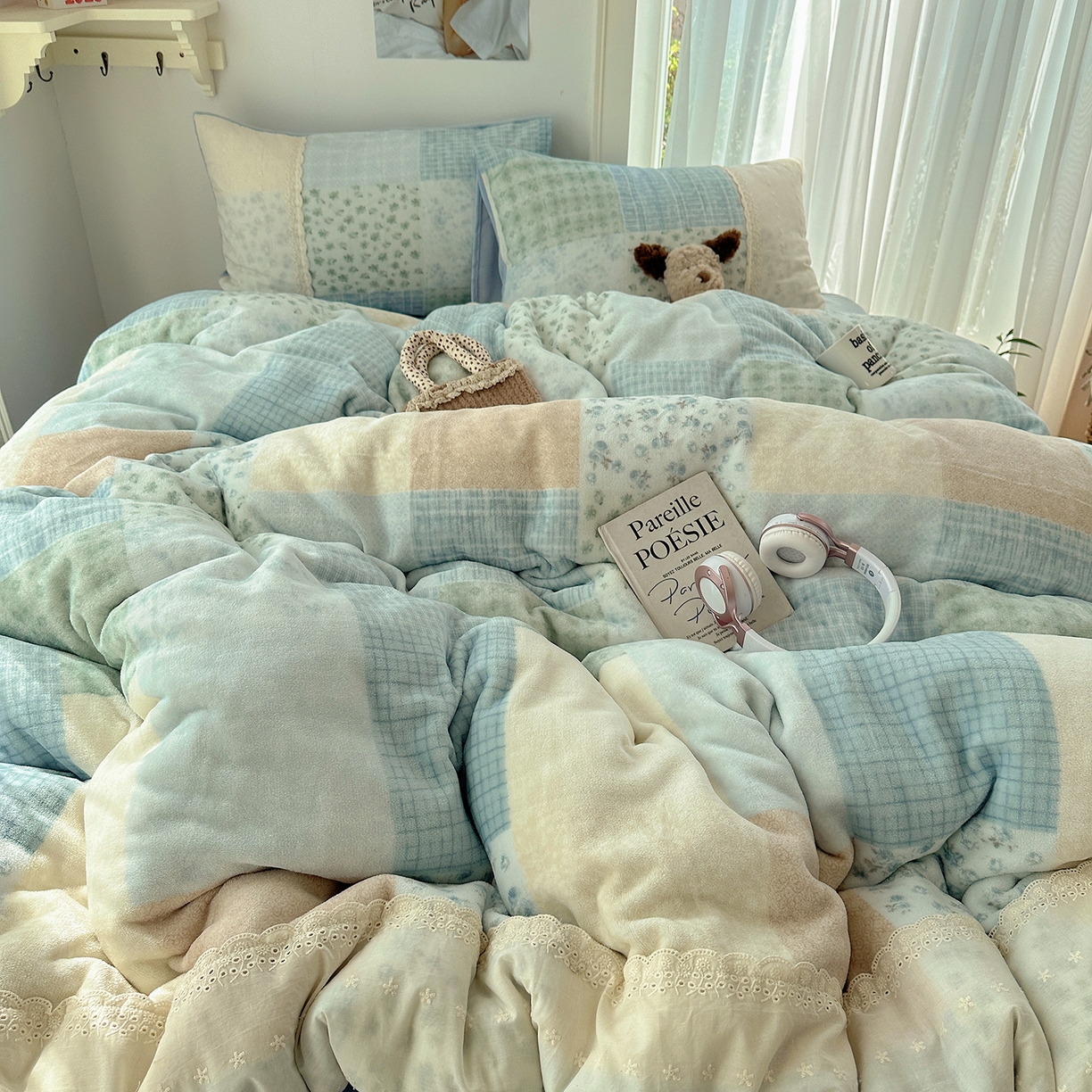 91家纺网 家纺一手货源 找家纺 桃子家居 2025新款A类蕾丝纯棉花边工艺花卉复古碎花加厚花边牛奶绒系列四件套 绒-蕾丝山野